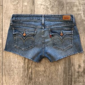 Vintage Levi’s too superlow 524 cut off Shorts